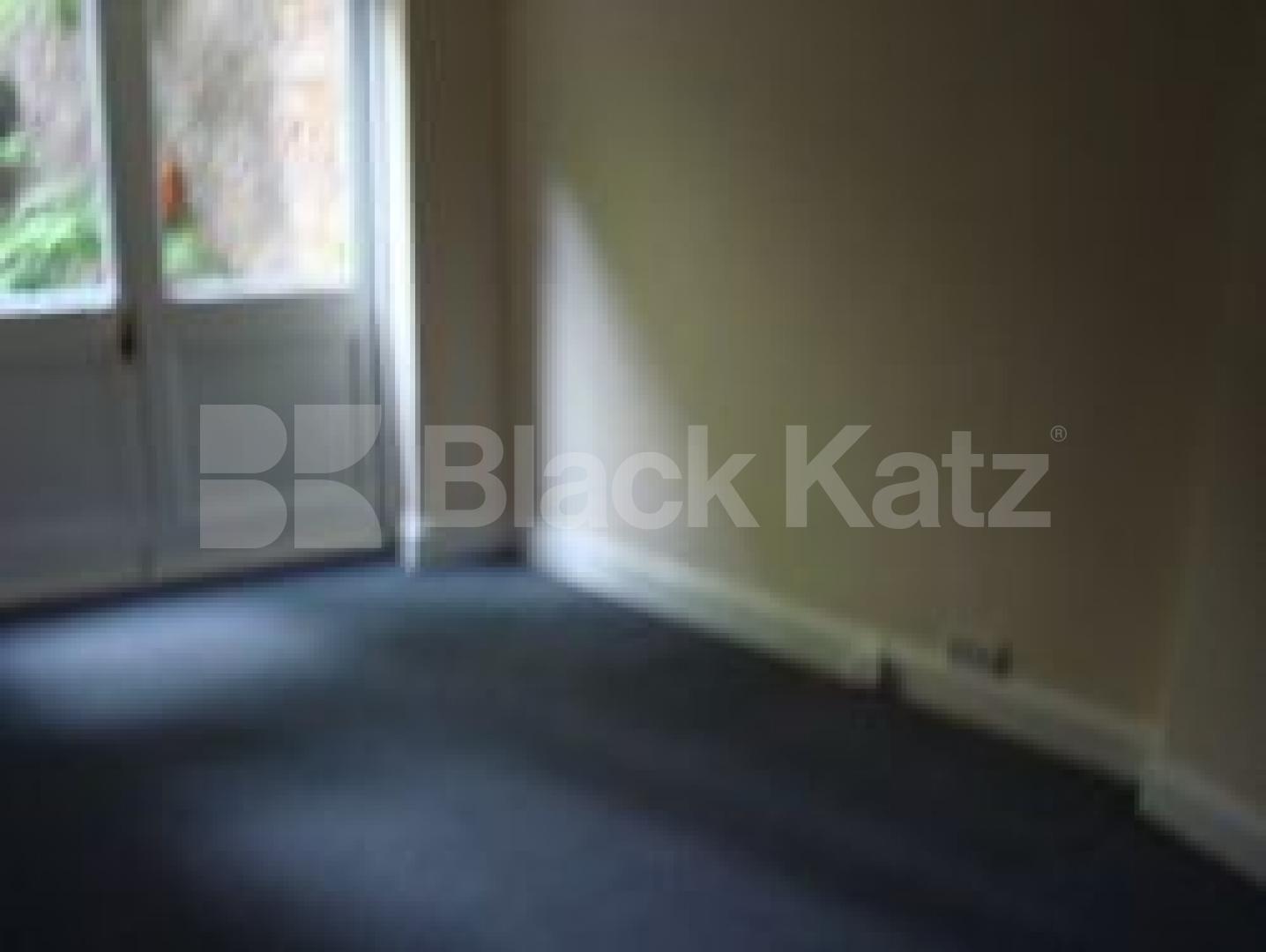 			LOCATION LOCATION LOCATION, 2 Bedroom, 1 bath, 1 reception Flat			 Marchmont Street, RUSSELL SQUARE